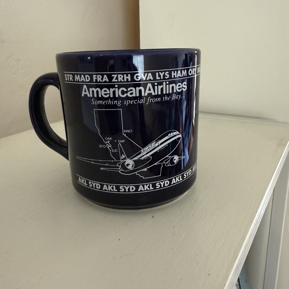 American Airlines Vintage Coffee Tea Mug 12oz Navy Blue
